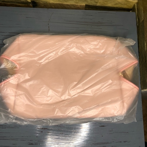 NEW MAKEUP BAG/TRAVEL BAG 🤸🏻‍♀️ PINK - Picture 6 of 10